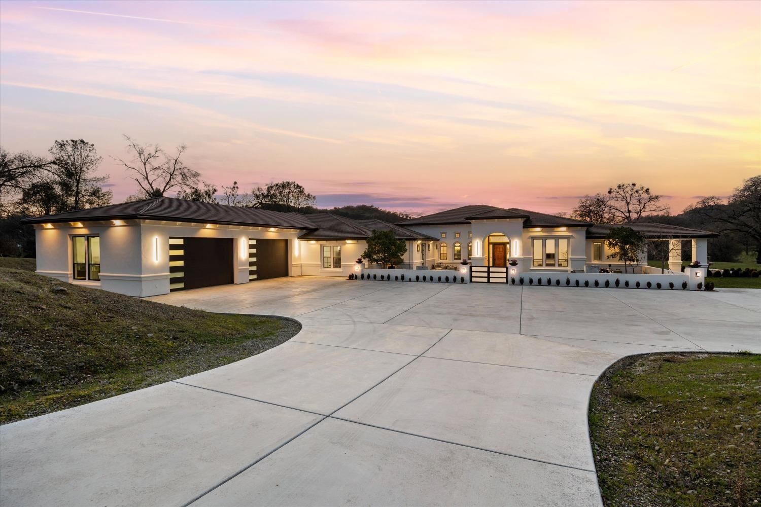 Property Photo:  1401 Fredlena Way  CA 95762 