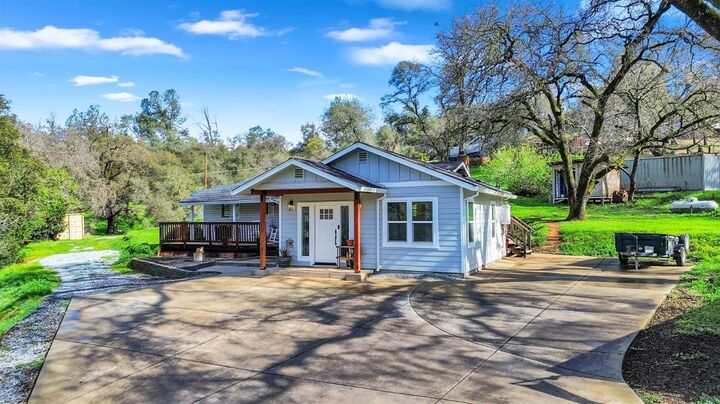 Property Photo: 4891 Creekside Drive CA 95682
