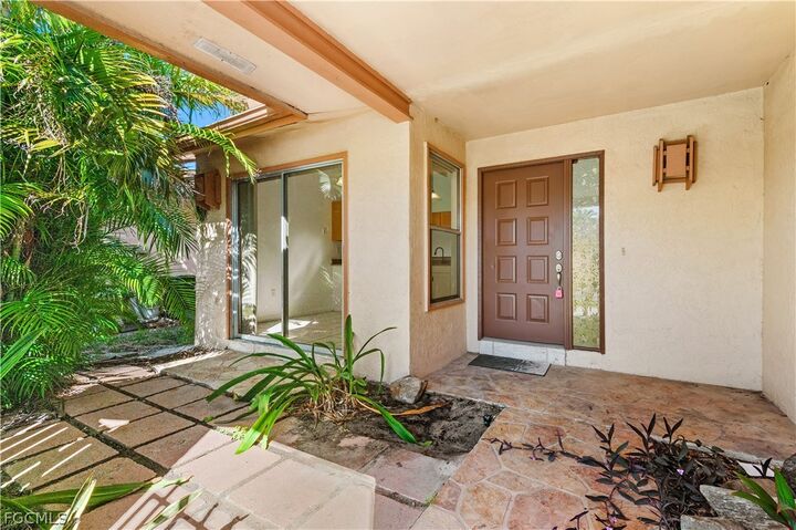 Property Photo:  6479 Royal Woods Drive  FL 33908 