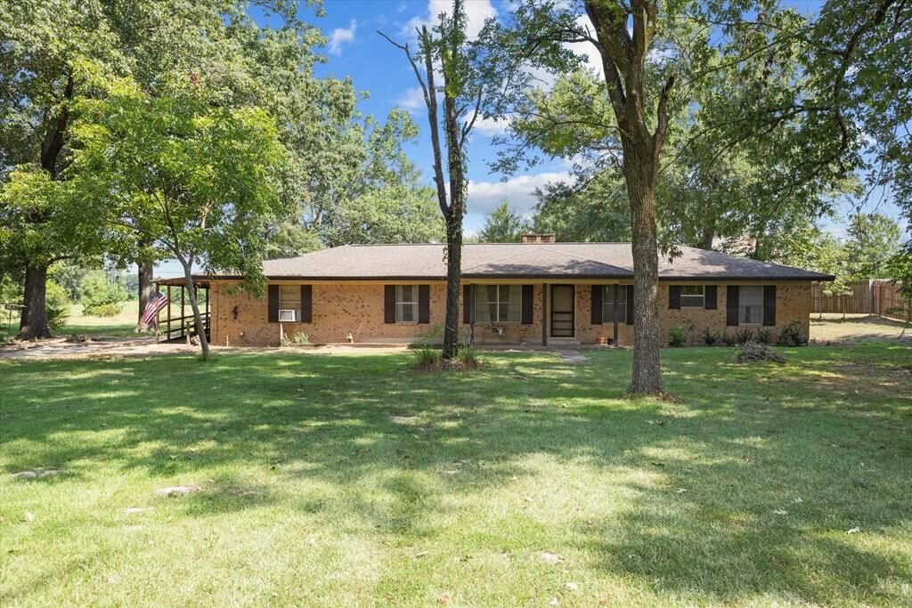 Property Photo: 5206 Lotus Lane TX 75904