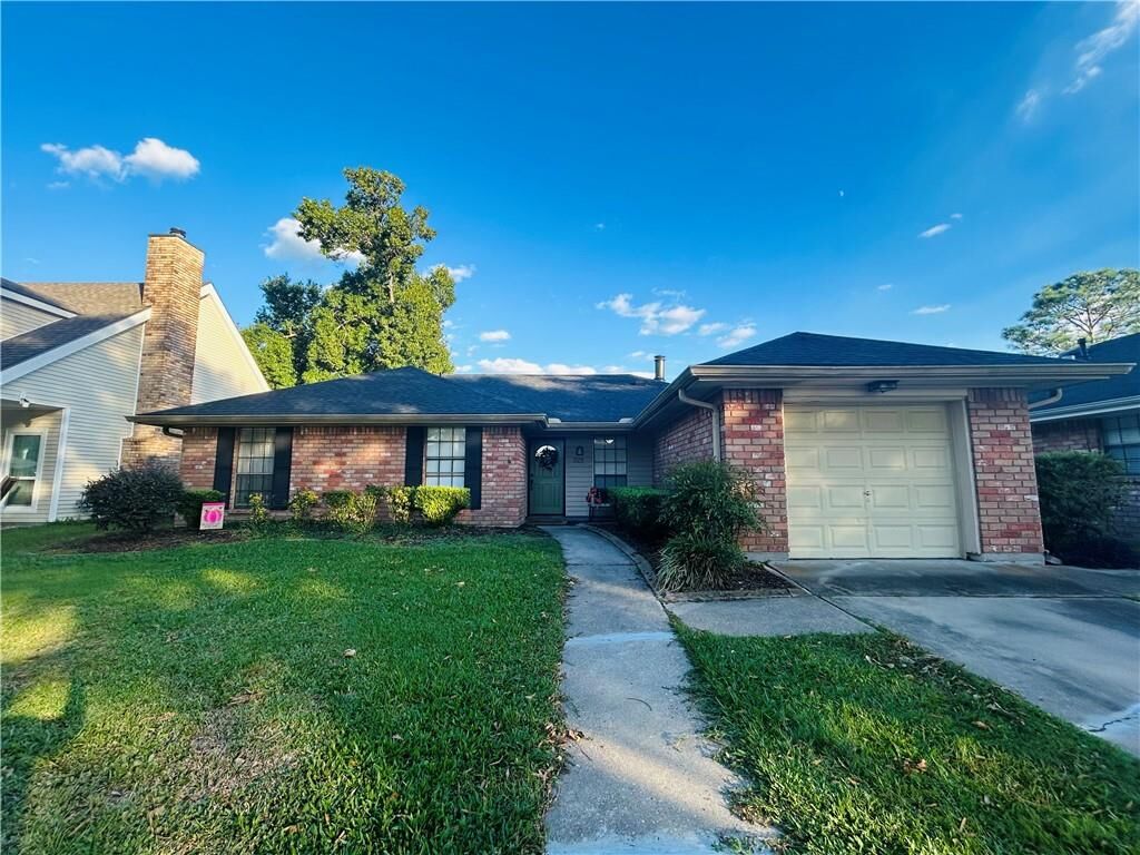 Property Photo:  329 Longview Drive  LA 70047 