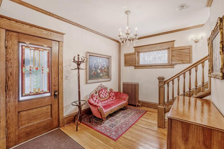 Property Photo:  770 Ashland Avenue  MN 55104 