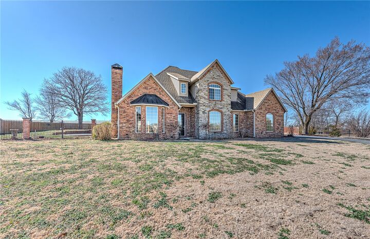 Property Photo:  515 Candlelight Circle  AR 72762 