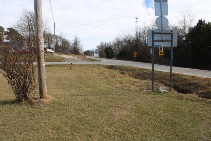 Property Photo:  4525 S Ar 7 Highway  AR 72641 