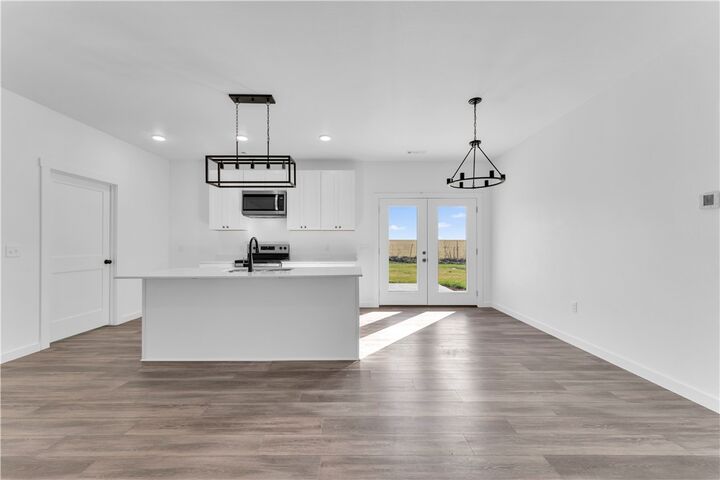 Property Photo: 292 Madison Street AR 72738