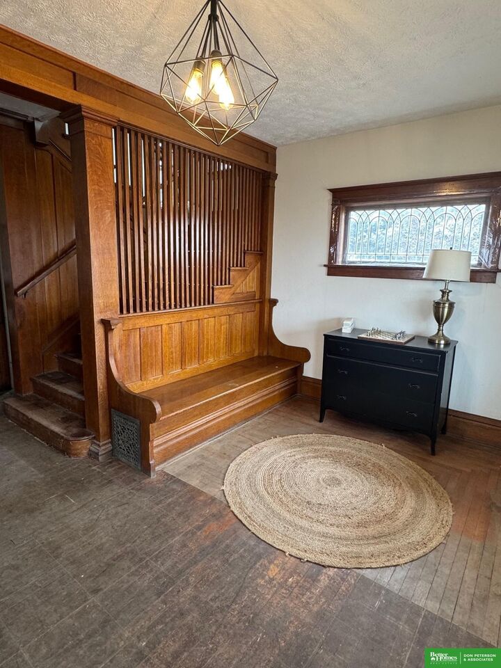 Property Photo:  530 County Road 34  NE 68061 