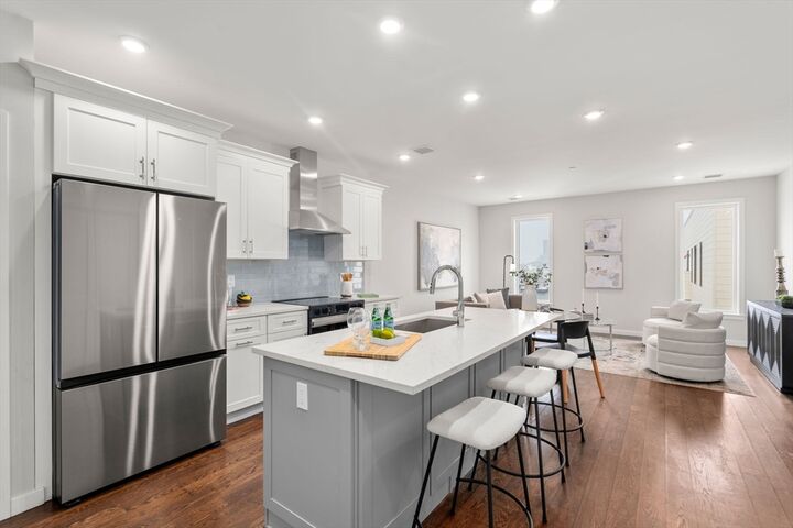 Property Photo:  267 Old Colony 509  MA 02127 