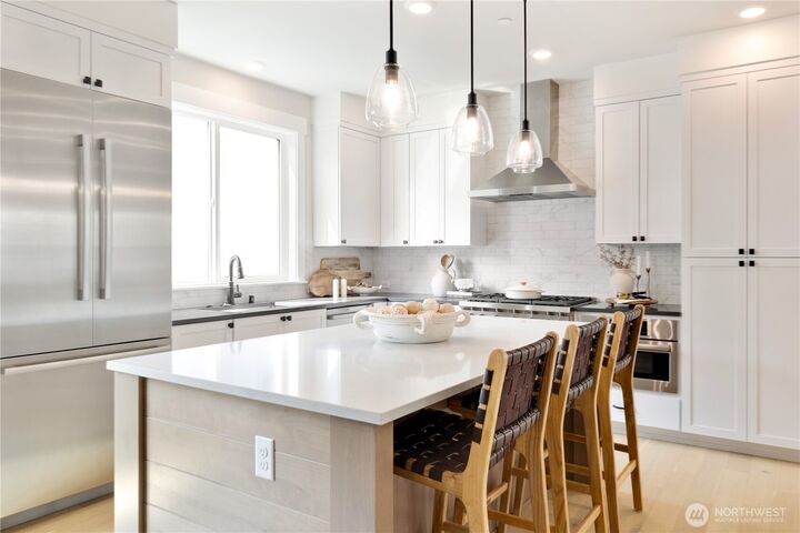 Property Photo:  14323  149th Place NE 41  WA 98072 