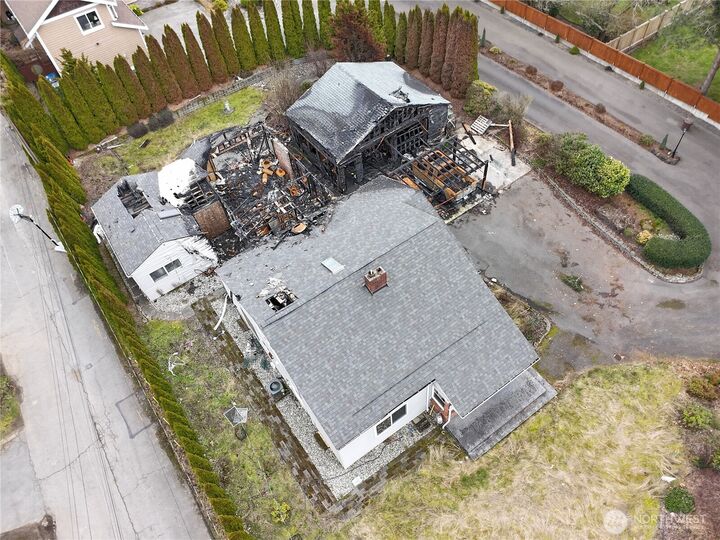 Property Photo: 24005 76th Avenue W WA 98026