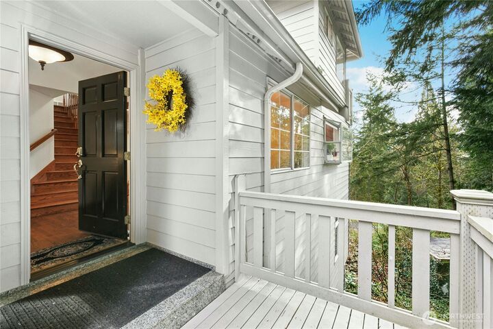 Property Photo: 16202 SE 33rd Circle 2902 WA 98008