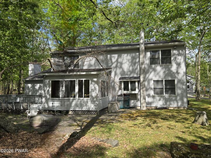 Property Photo: 102 Longspur Lane PA 18428