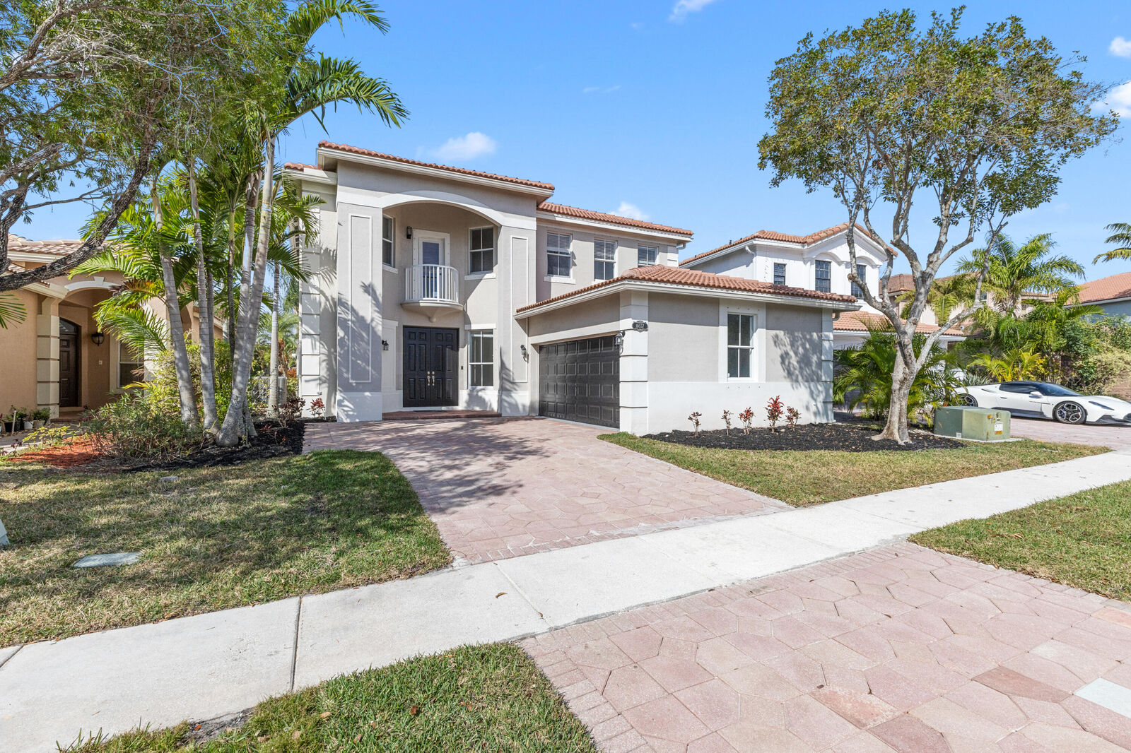 Property Photo:  10557 Galleria Street  FL 33414 