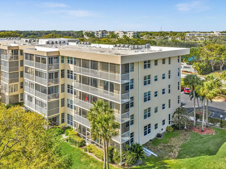 Property Photo:  4030 W Palm Aire Drive 308  FL 33069 