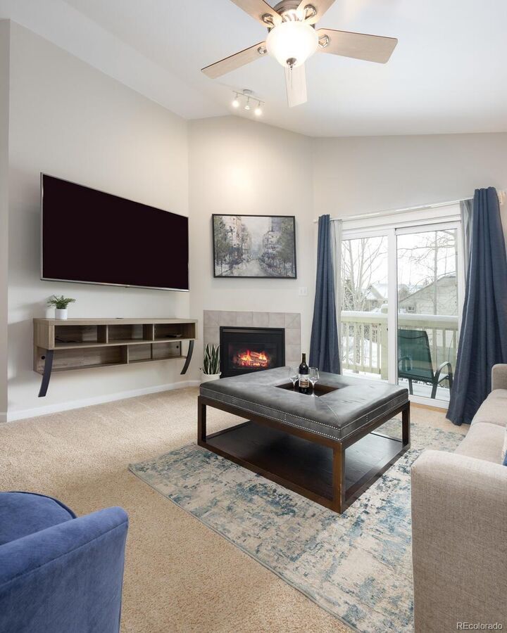 Property Photo:  1517 Point Drive 202  CO 80443 