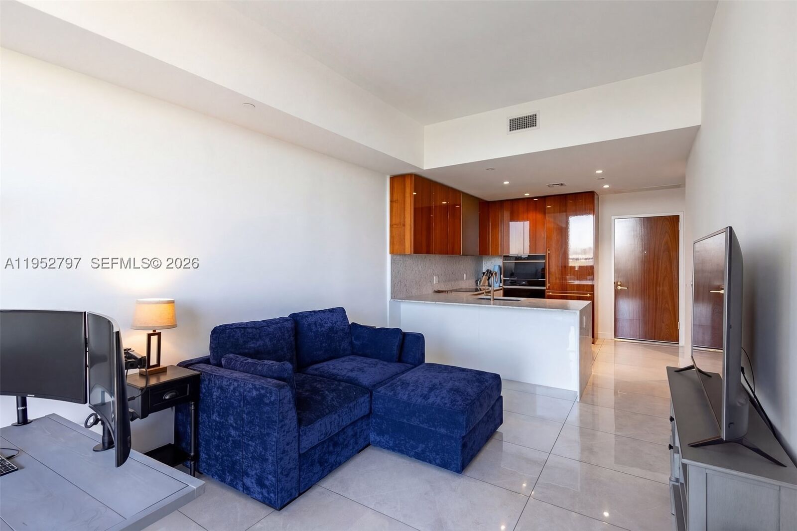 Property Photo:  2678 Tigertail Ave 612  FL 33133 