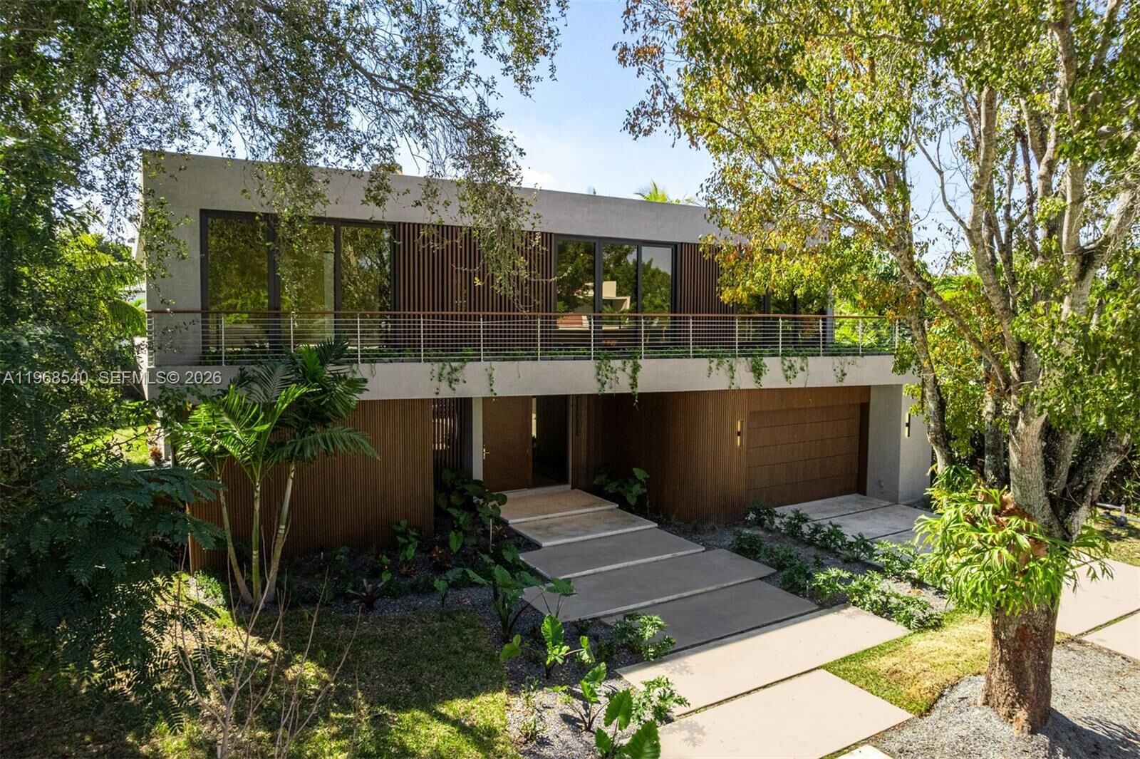 Property Photo: 6450 SW 82nd St FL 33143