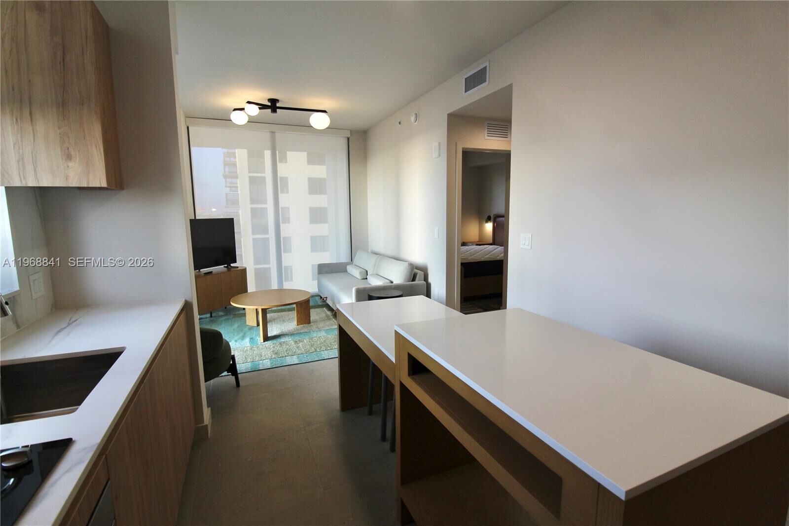 Property Photo:  11 NE 6 St 2114  FL 33132 