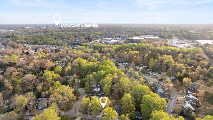 Property Photo: 1005 Summit Drive SC 29609