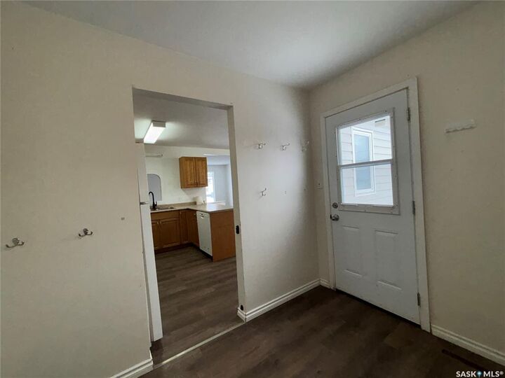 Property Photo: 11 6th Street Crescent W SK S0L 1S0