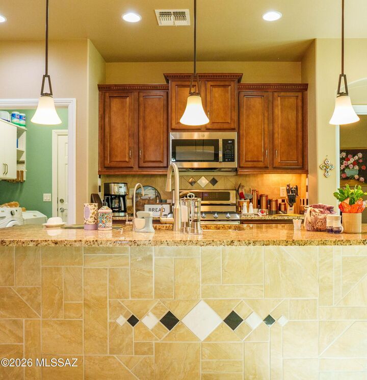 Property Photo:  10253 S Black Surrey Drive  AZ 85641 