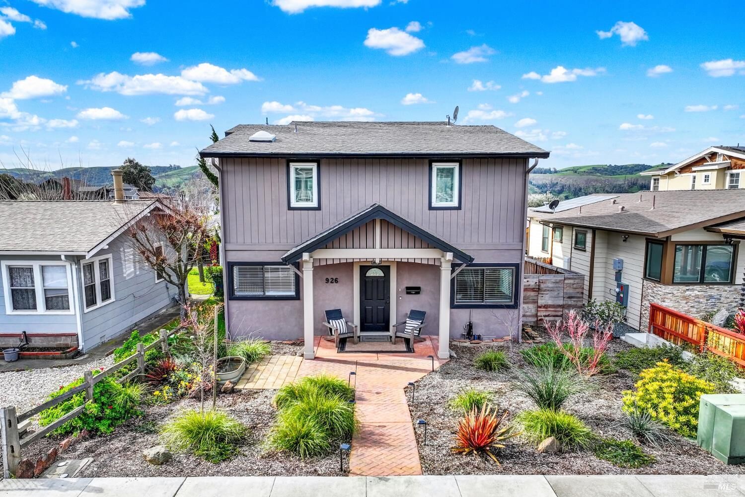 Property Photo:  926 W K Street  CA 94510 