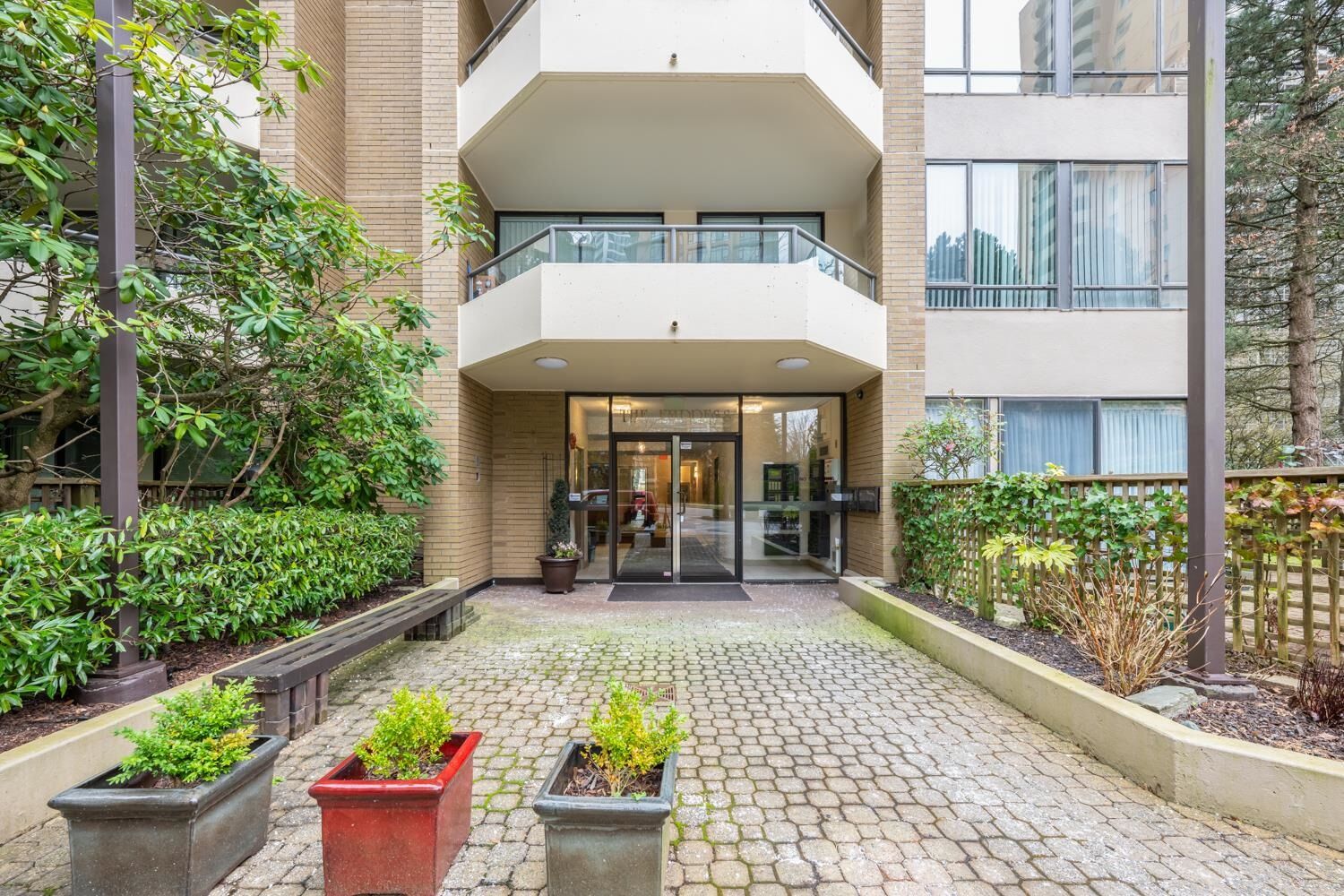 Property Photo: 6282 Kathleen Avenue 1601 BC V5H 4J4