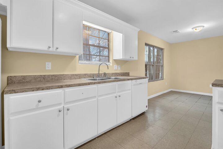 Property Photo:  3501 W 25th St  AR 72204 