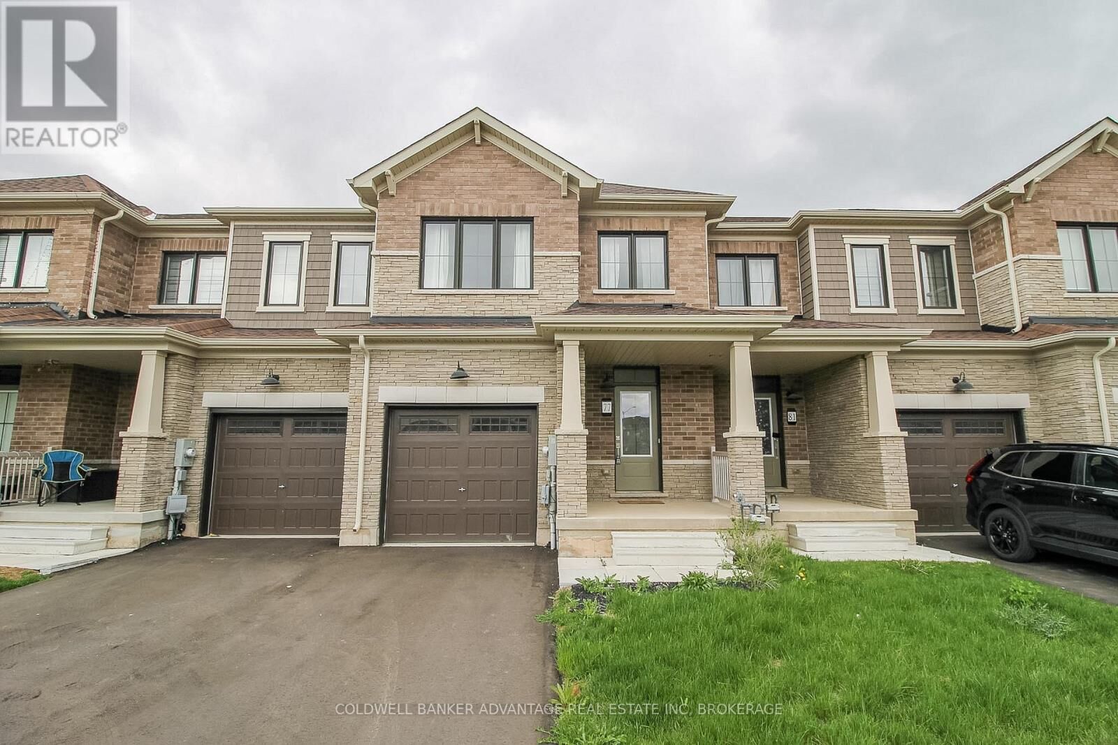 Property Photo:  77 Keelson Street  ON L3B 0M4 