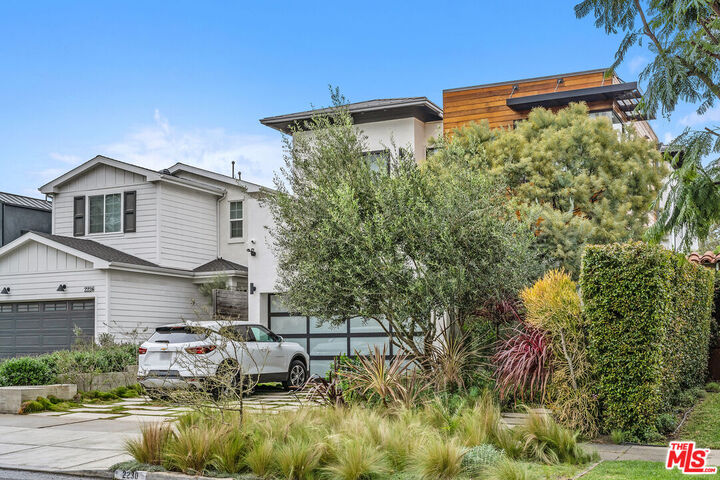 Property Photo: 2230 Malcolm Ave CA 90064