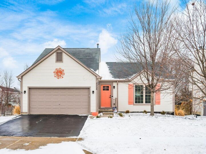 Property Photo: 4958 Hilliard Green Drive OH 43026