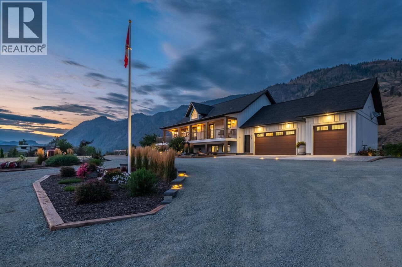 Property Photo: 2940 82nd Avenue BC V0H 1V6