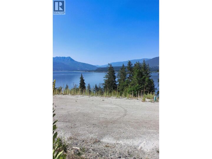 Property Photo: 3648 Braelyn Road 1 BC V0E 2X1