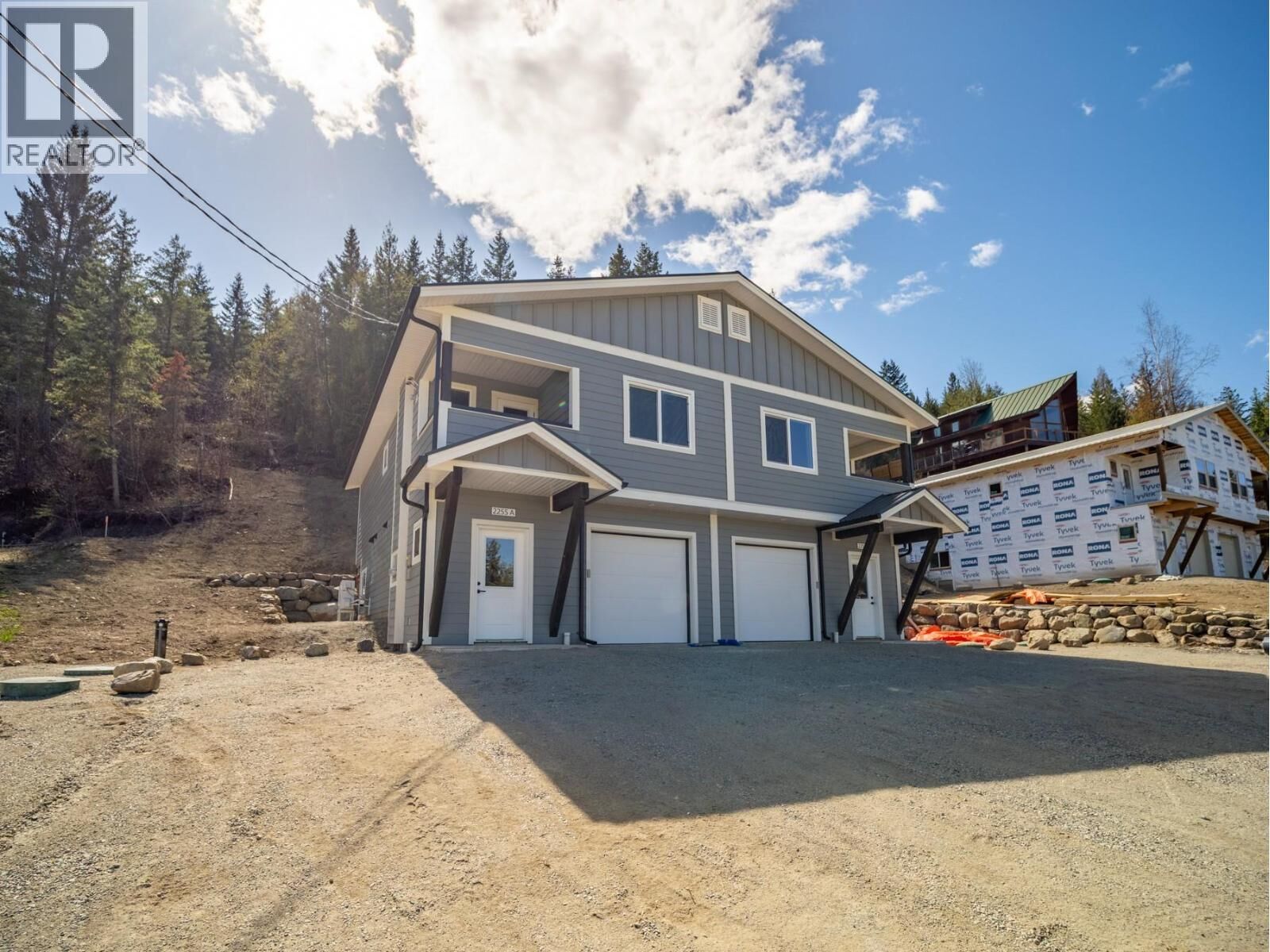Photo de la propriété:  2255 McTavish Road A  BC V0E 3E1 