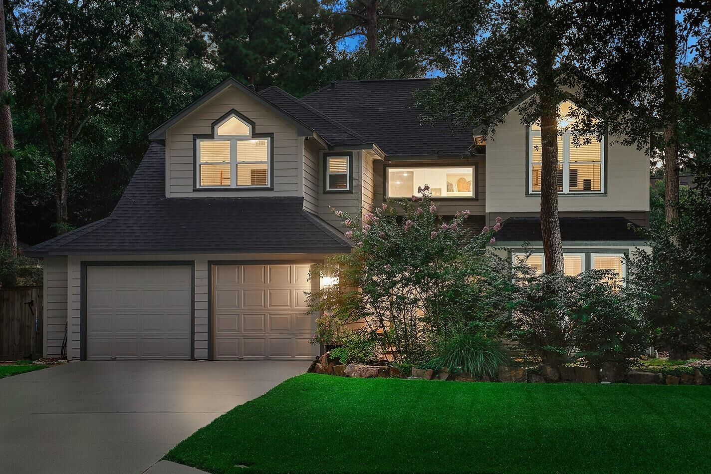 Property Photo:  192 N Mill Trace Drive  TX 77381 