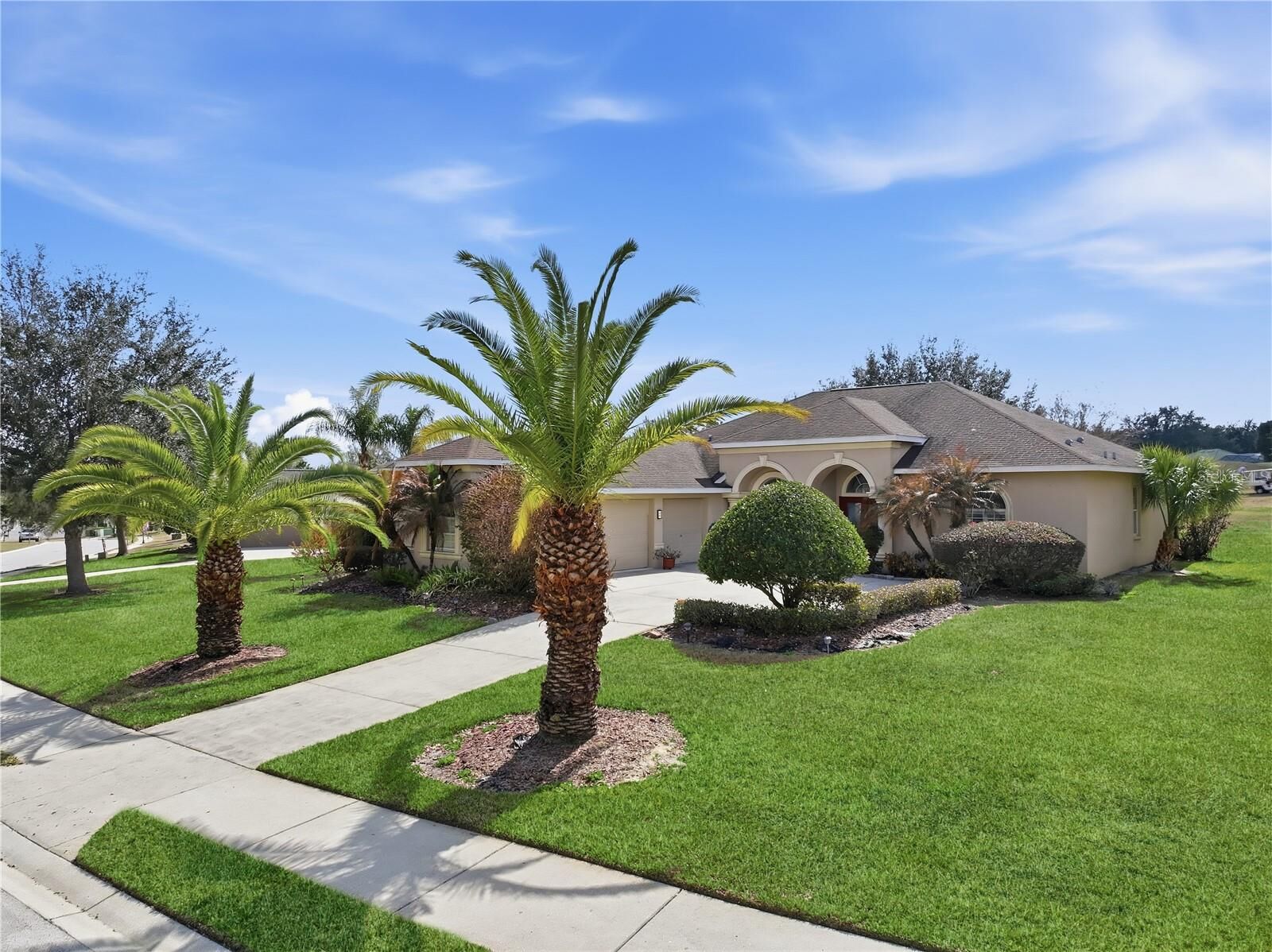 Property Photo: 13642 Thoroughbred Drive FL 33525