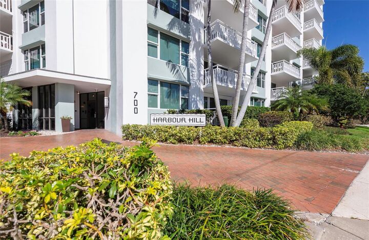 Property Photo:  700 Beach Drive NE 406  FL 33701 