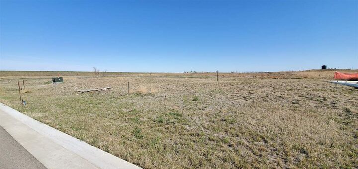 Property Photo: 251 14th St Block 35 Lot 1 ND 58852