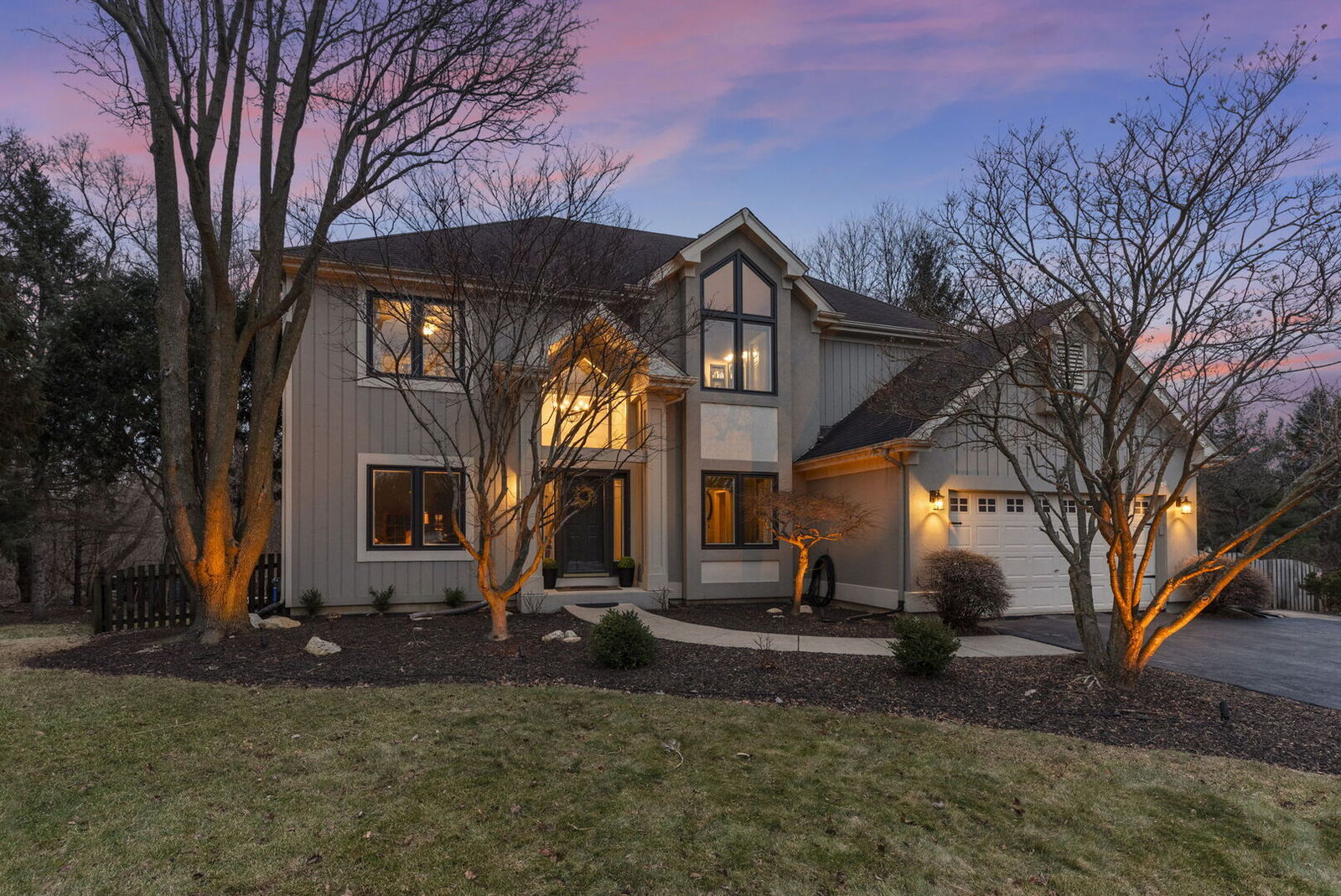 Property Photo: 1467 Larsen Court IL 60563
