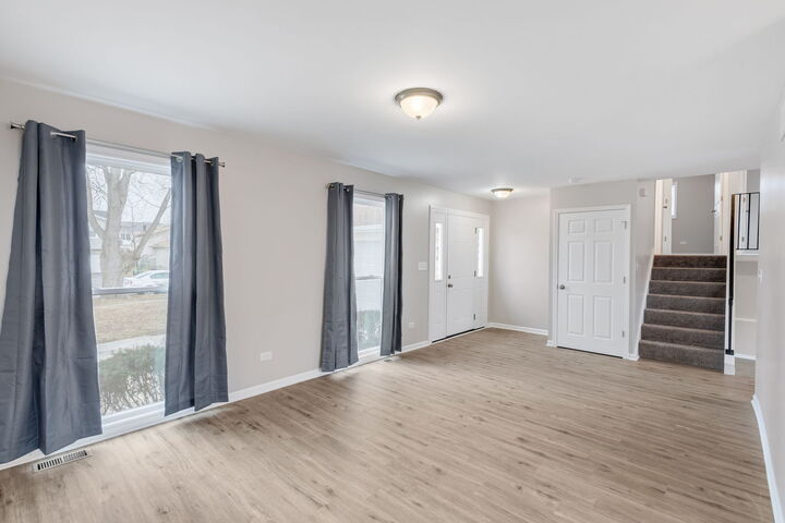 Property Photo:  620 Old Forge Lane  IL 60484 