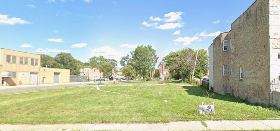 Property Photo: 1107 S Whipple Street IL 60612