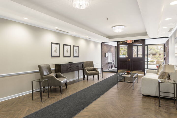 Property Photo:  1140 Old Mill Road 304F  IL 60521 