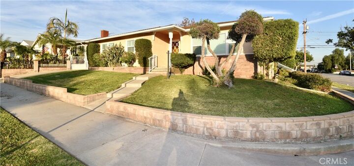 Property Photo: 400 N 20th CA 90640