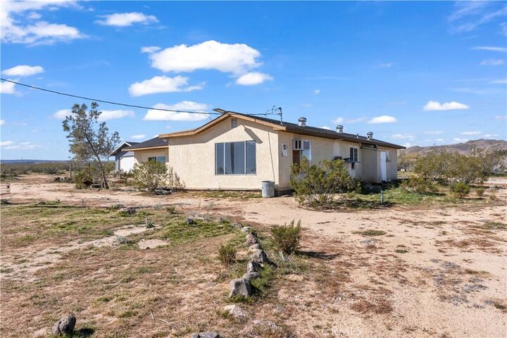 Property Photo:  1754 Fortuna Avenue  CA 92285 