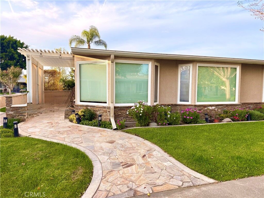 Property Photo:  1740 Sunningdale Road 16F  CA 90740 