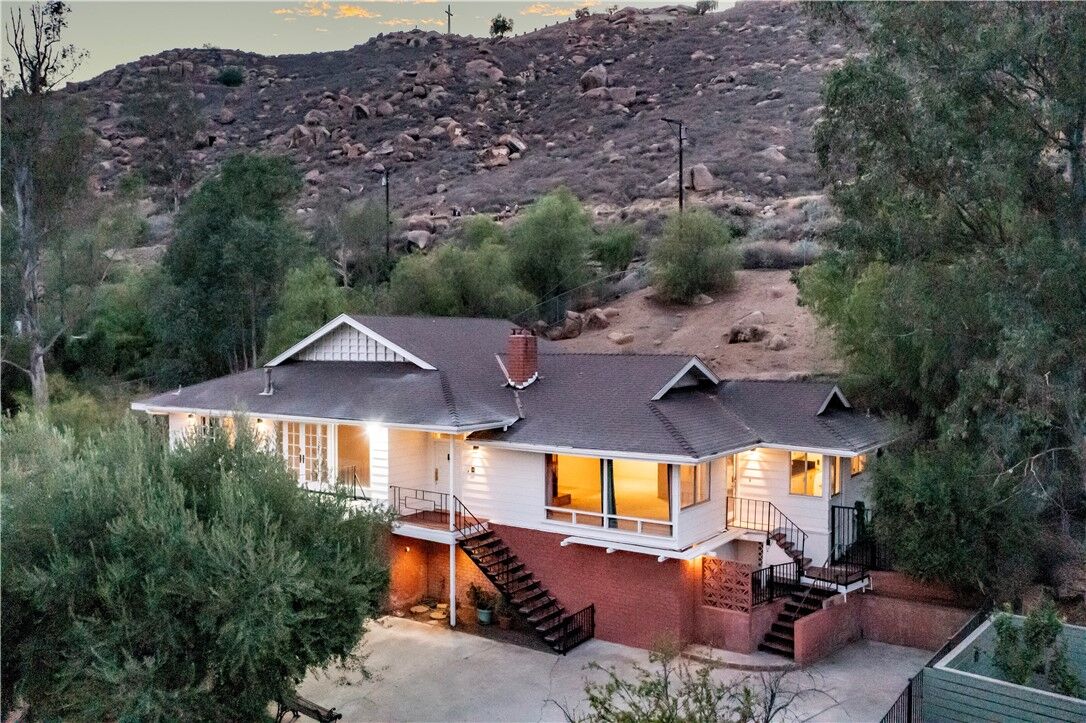 Property Photo: 4227 Miramonte Place CA 92501