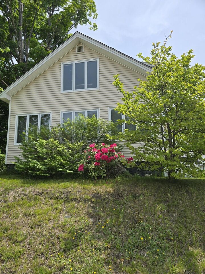 Property Photo:  51 Lenox Street  ME 04073 