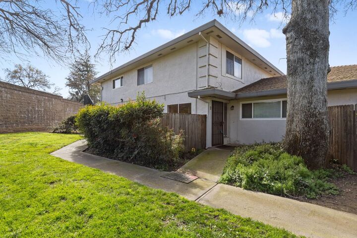 Property Photo:  4728 Greenholme Drive 2  CA 95842 