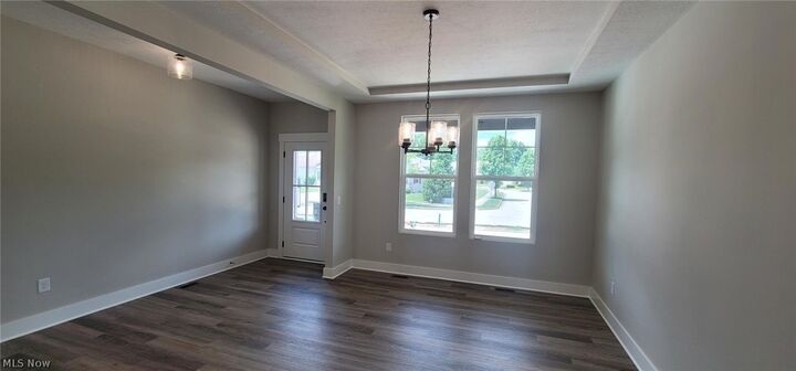 Property Photo:  28 Boulder Boulevard  OH 44264 
