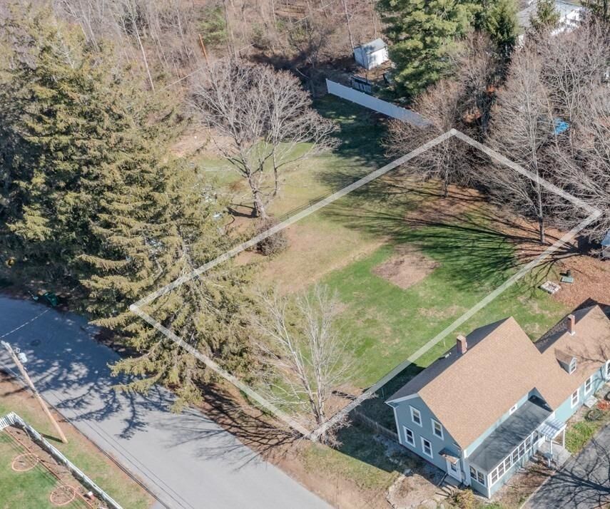 Property Photo:  6 Adams Avenue  NH 03867 