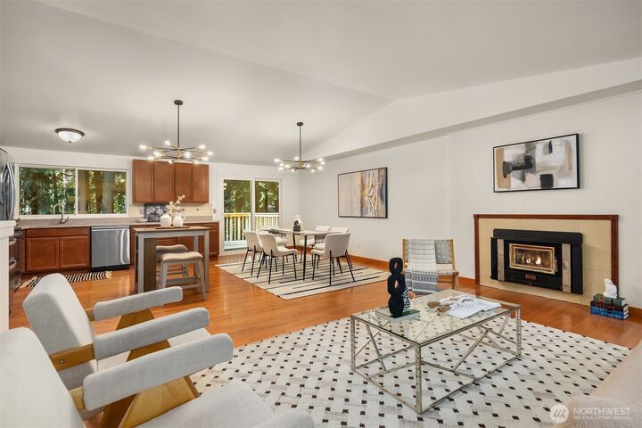 Property Photo:  17011  199th Place NE  WA 98077 